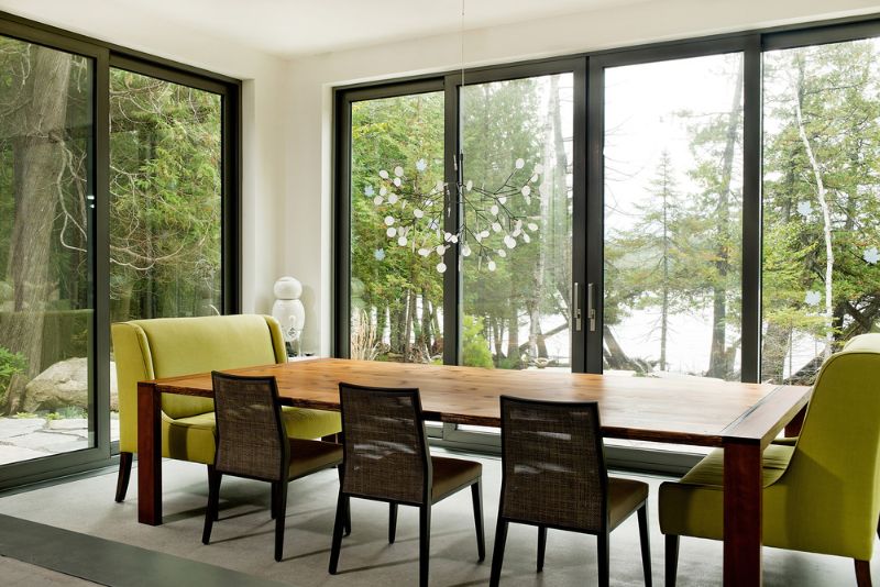The dining room with glass sliding window and door.