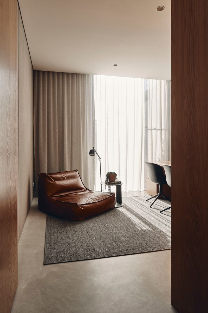 The private office room with daybed.