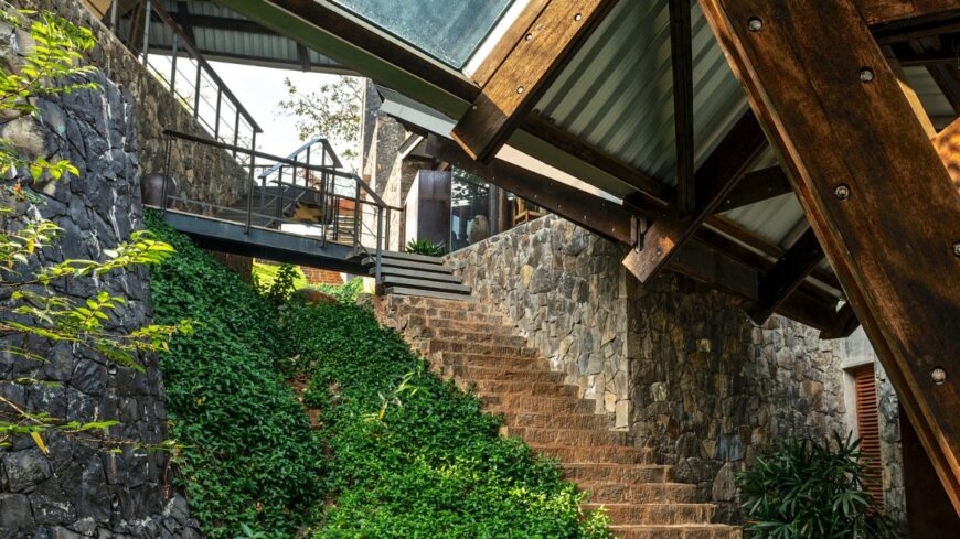 House of Three Streams at Lonavala by Malik Architecture – Home ...