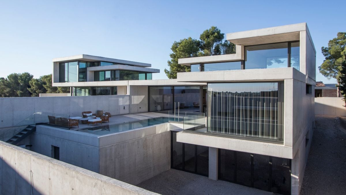 A low-angle shot showcasing the submerged basement, which provides additional living or storage space.