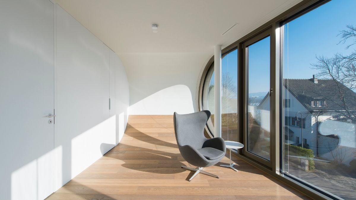 Thermally actuated concrete floors are among the features.
