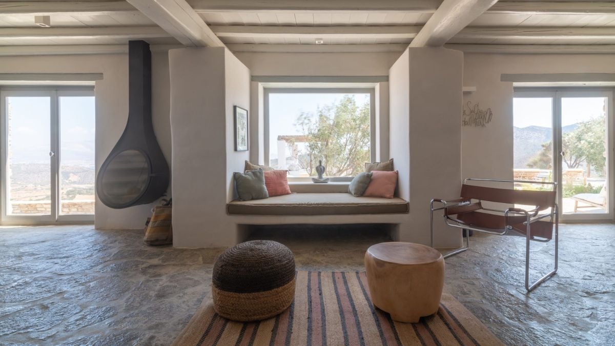 Old and contemporary places alike convey the feeling of living simply, close to nature, and especially in the brilliant Cycladic light.