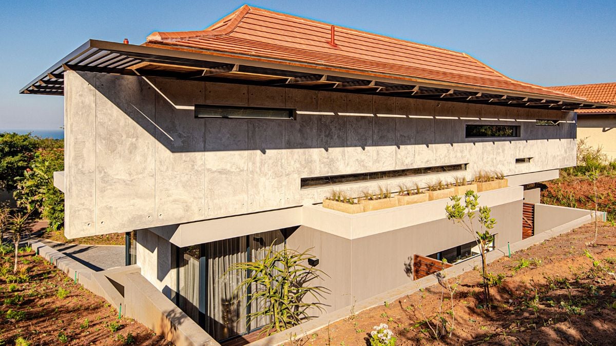 Other factors including vistas, orientation, privacy, and the local subtropical environment were taken into account when designing the ultimate product.