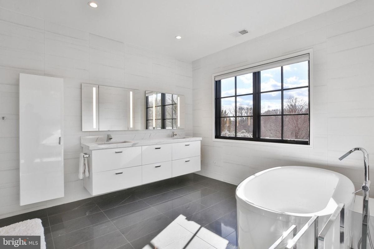 The bathroom featured a free-standing bathtub and elegant vanity, making it a perfect spot for relaxation and self-care.