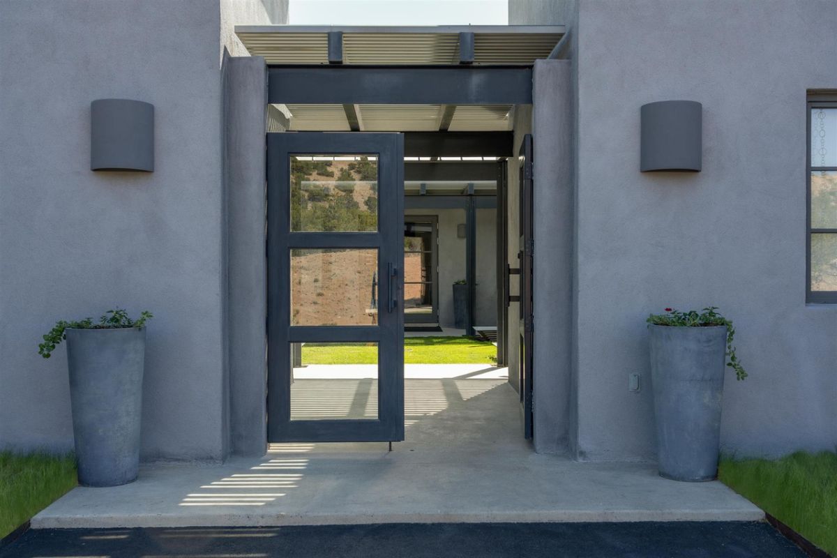 Mansion's entrance