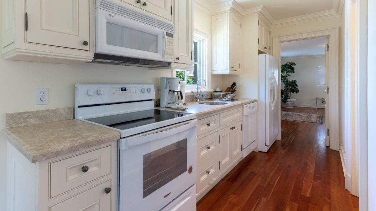Guest house's kitchen.