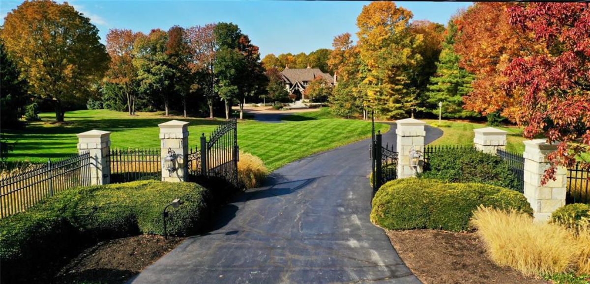Entrance gate of the mansion.