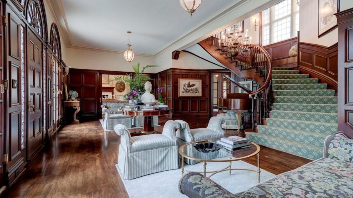 Grand staircase