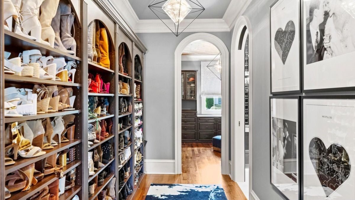 Shelves and shoe organizer