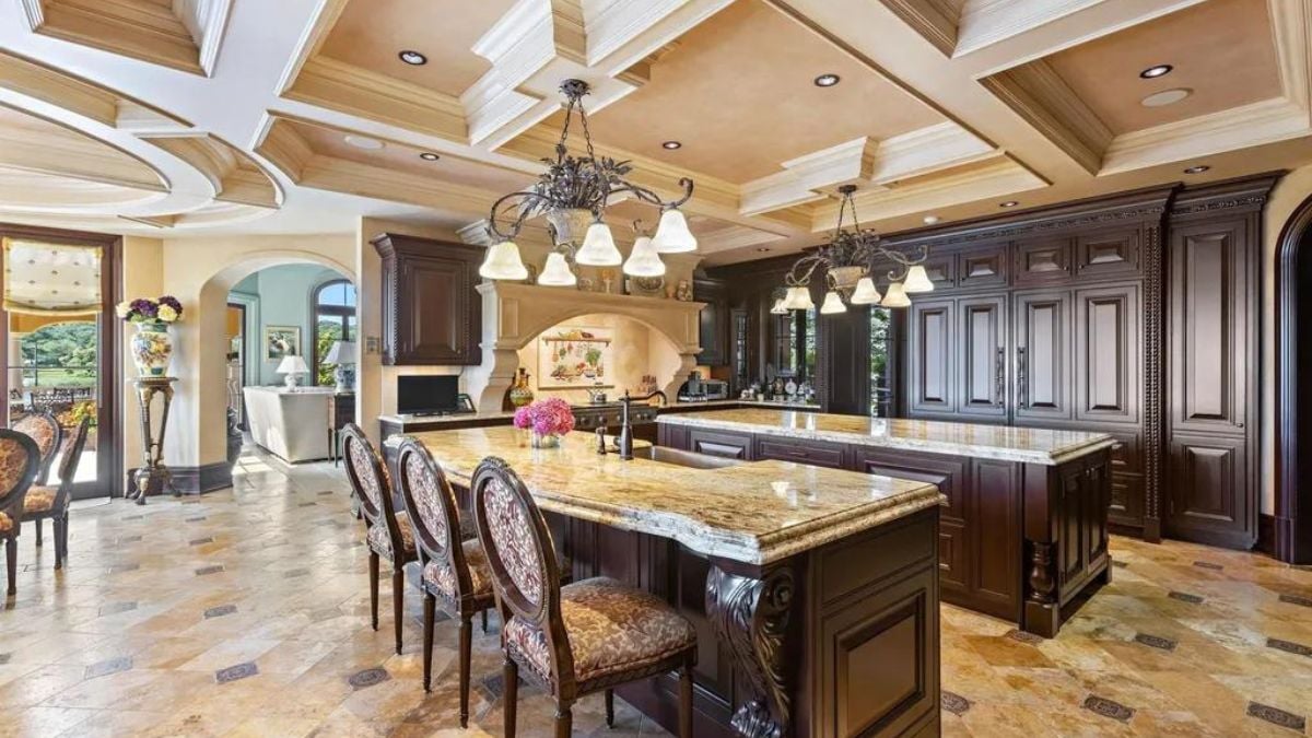 Kitchen Counter with marble-design sink.