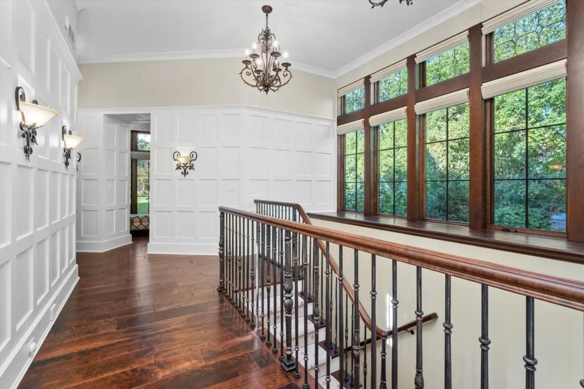 2nd floor walkway