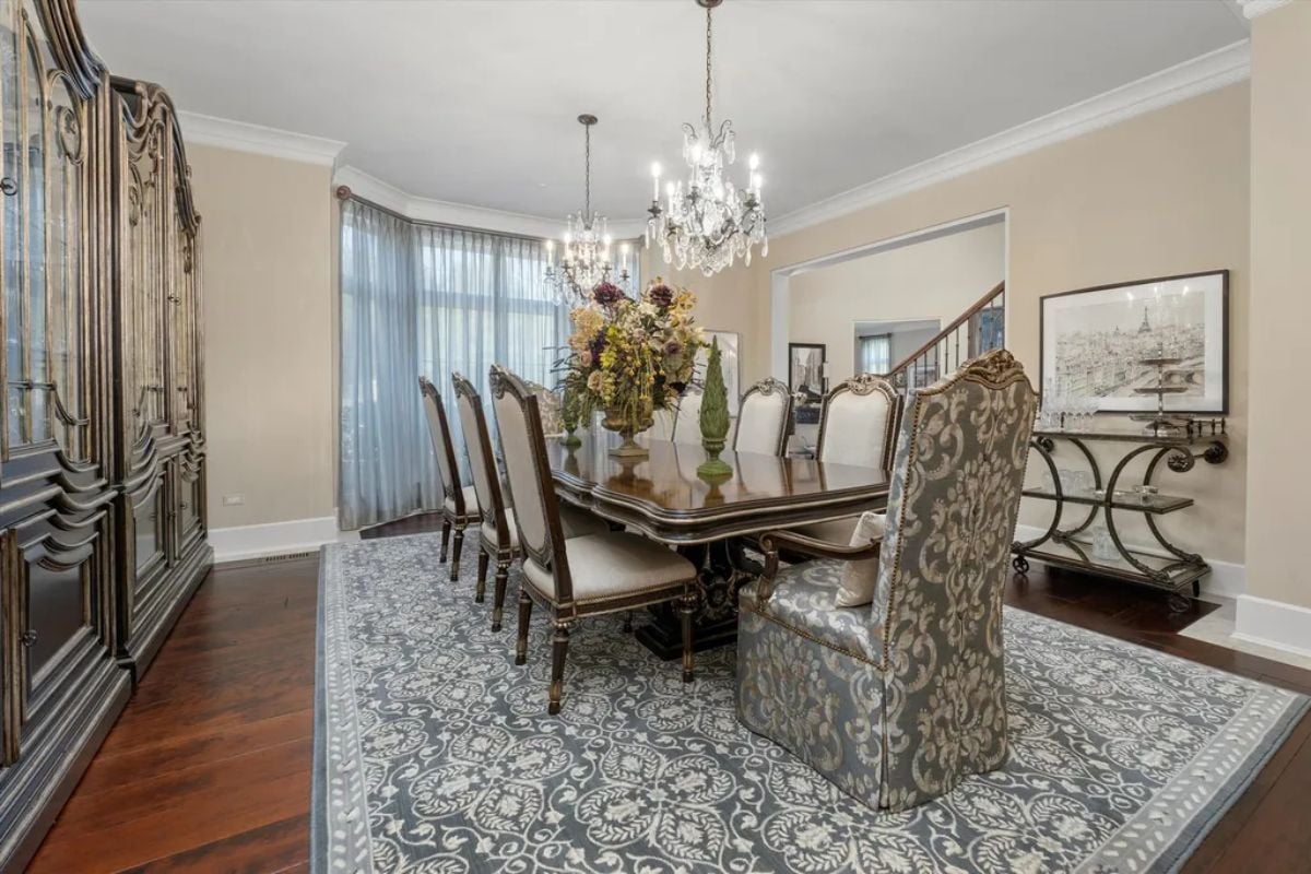 8-seater dining room