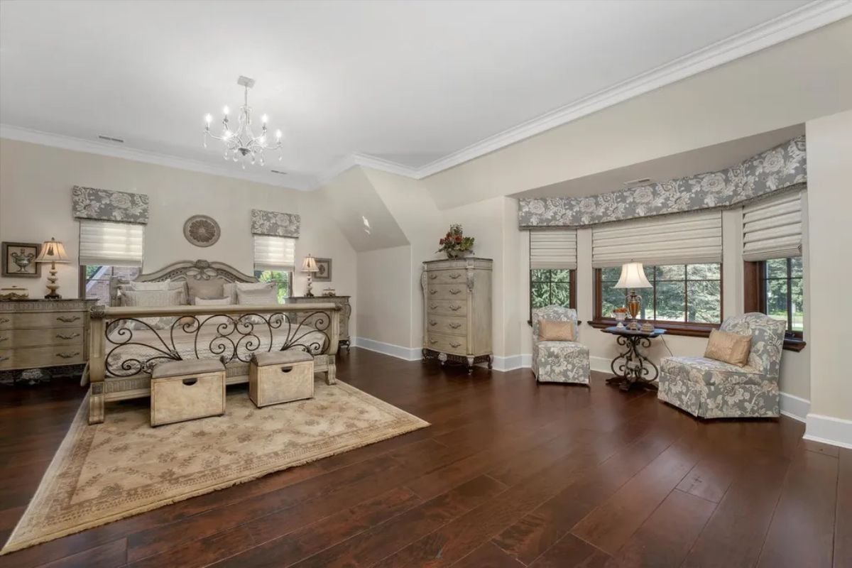 Oblique view of bedroom for two