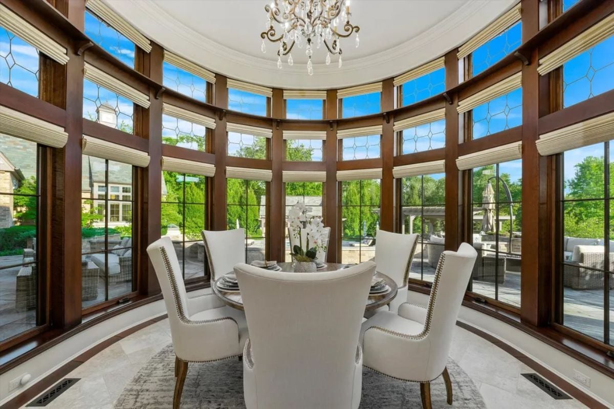 Breakfast room