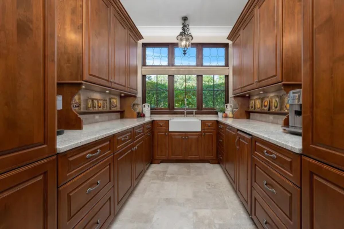 Wooden kitchen cabinets