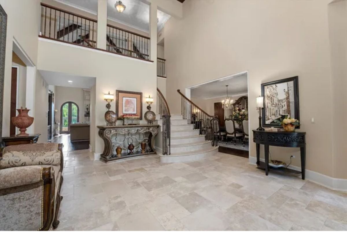 Short staircase