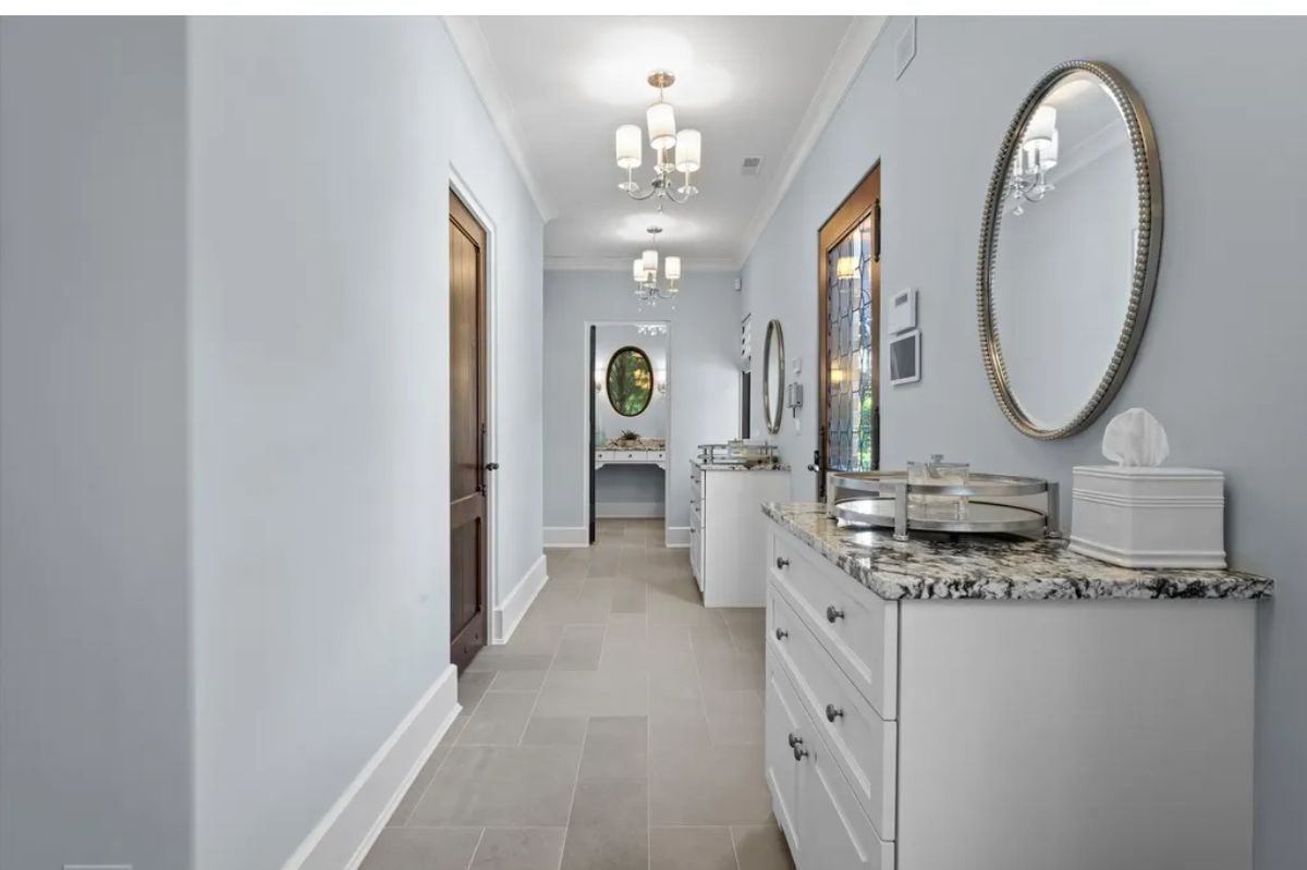 3 Bathroom vanity mirrors