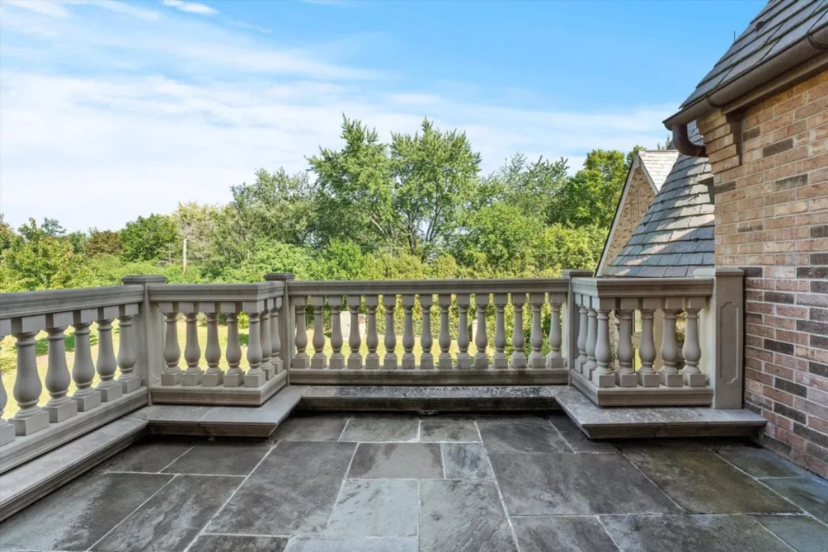 Mansion terrace