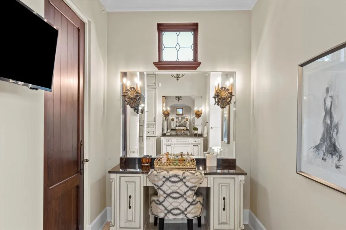 Square vanity mirror