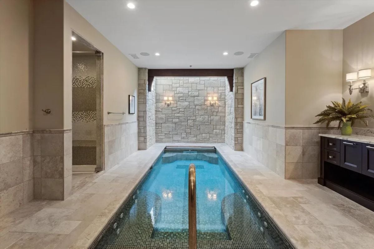 Mini pool