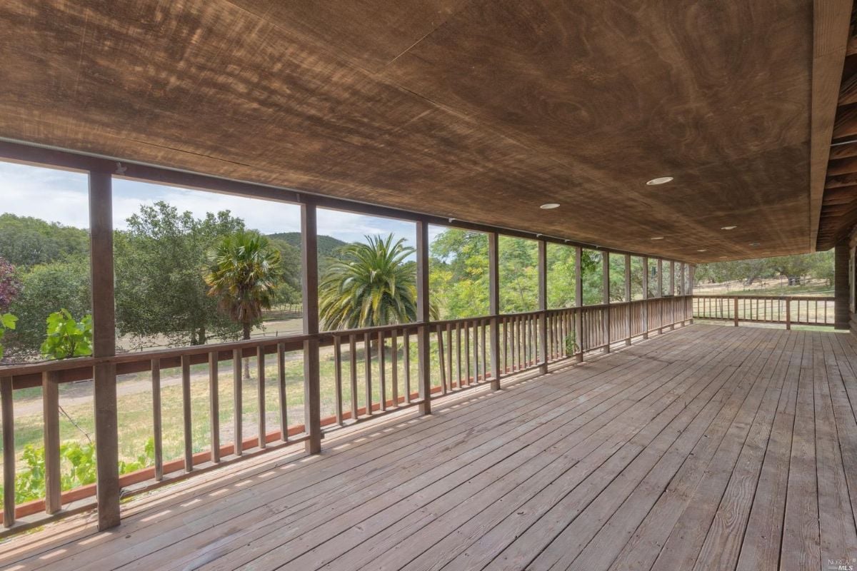 Wooden deck with a large wooden floor.