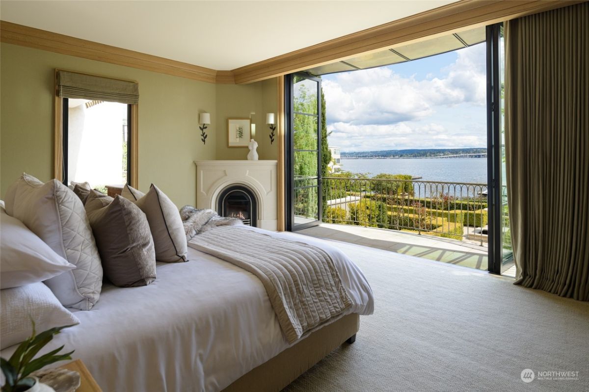 Master bedroom's view.