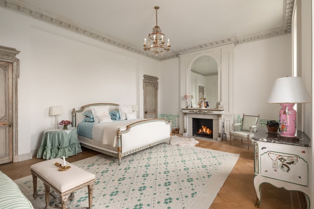 Another bedroom