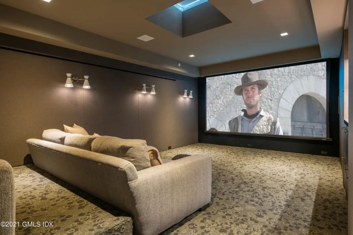 Theater room