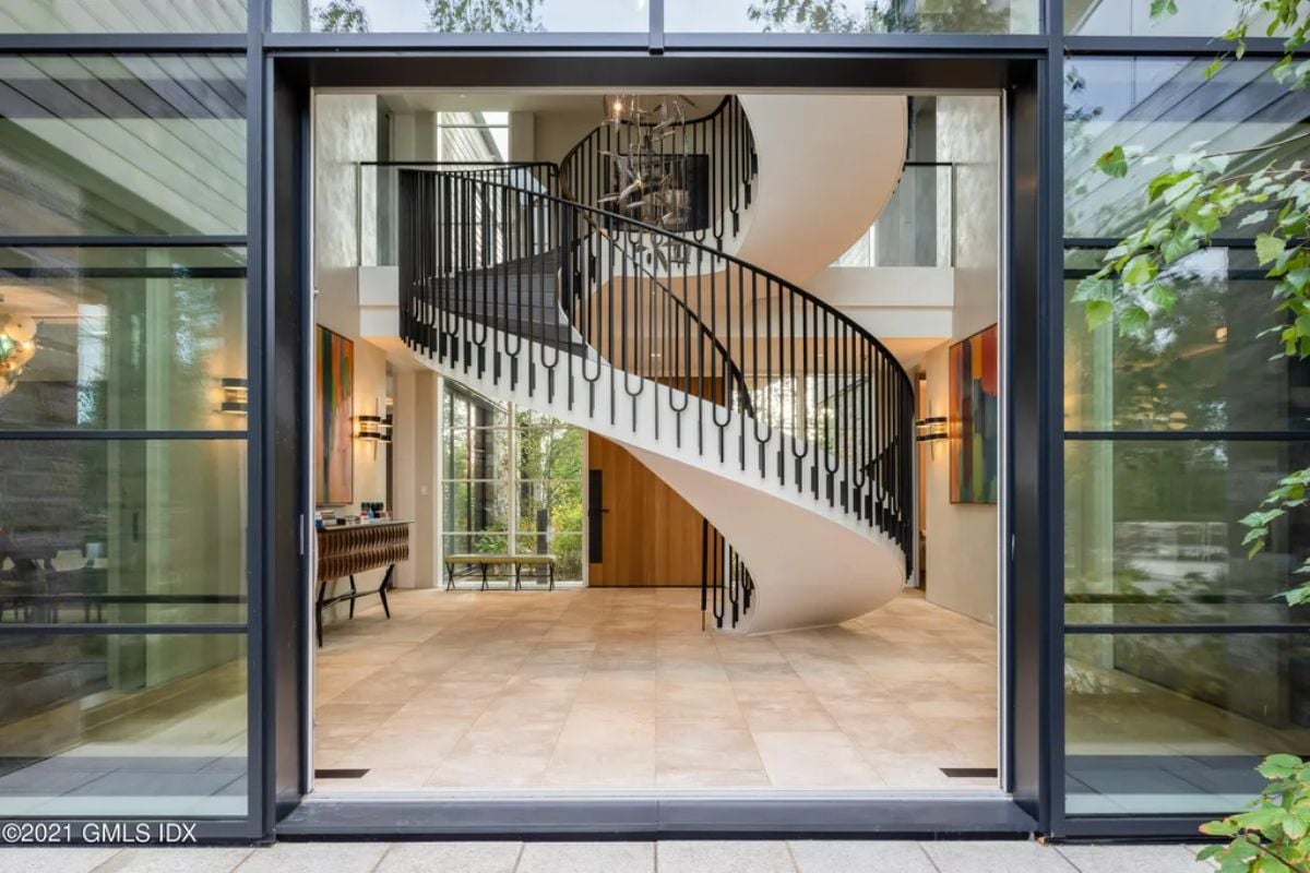 Entrance hall