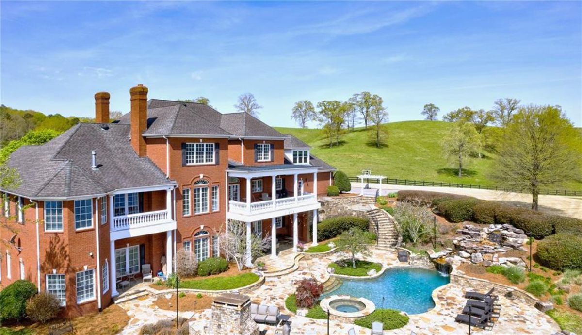 Mansion in Braswell Rd,Rockmart, GA.