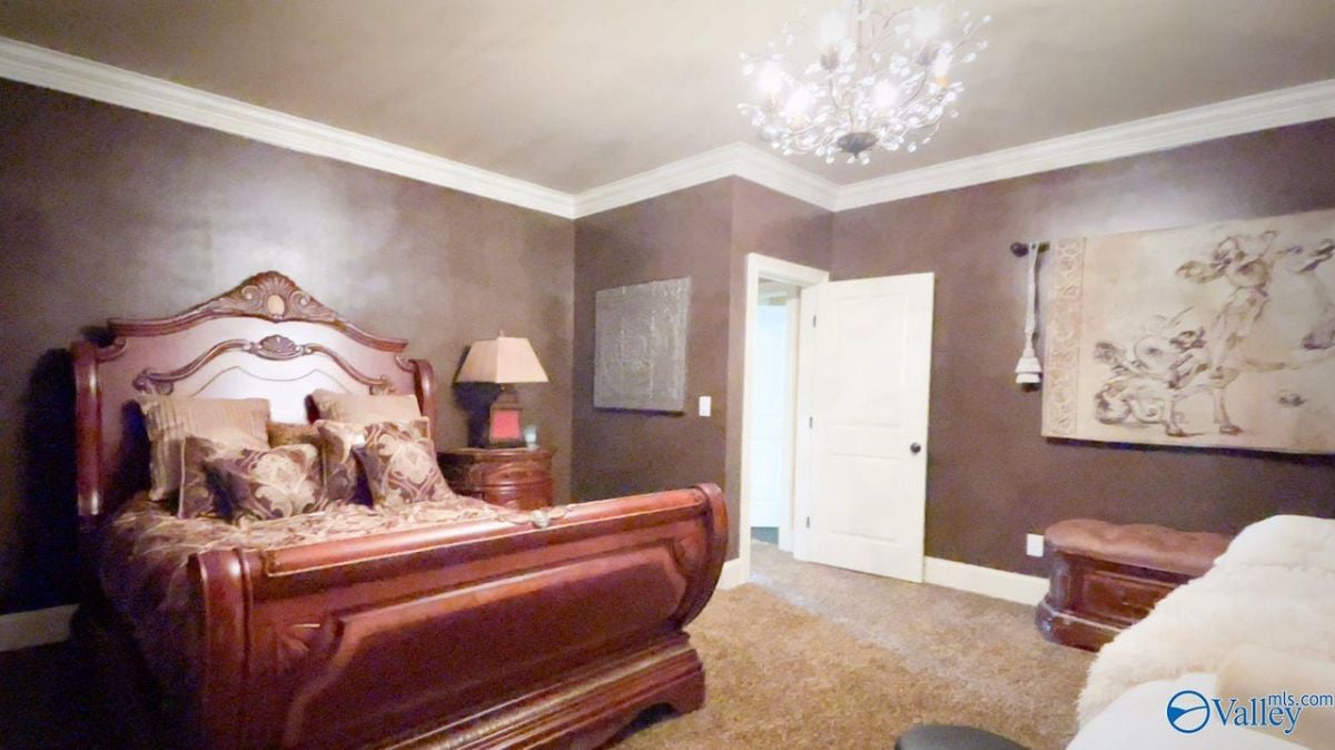 Fourth bedroom