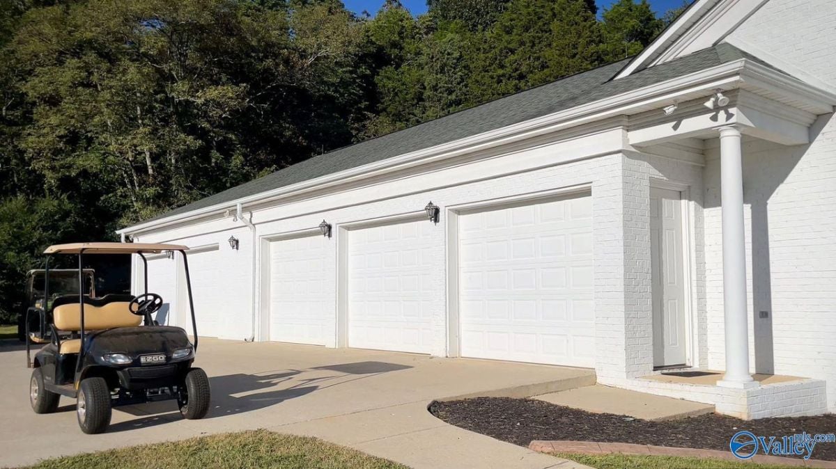 5-car garage