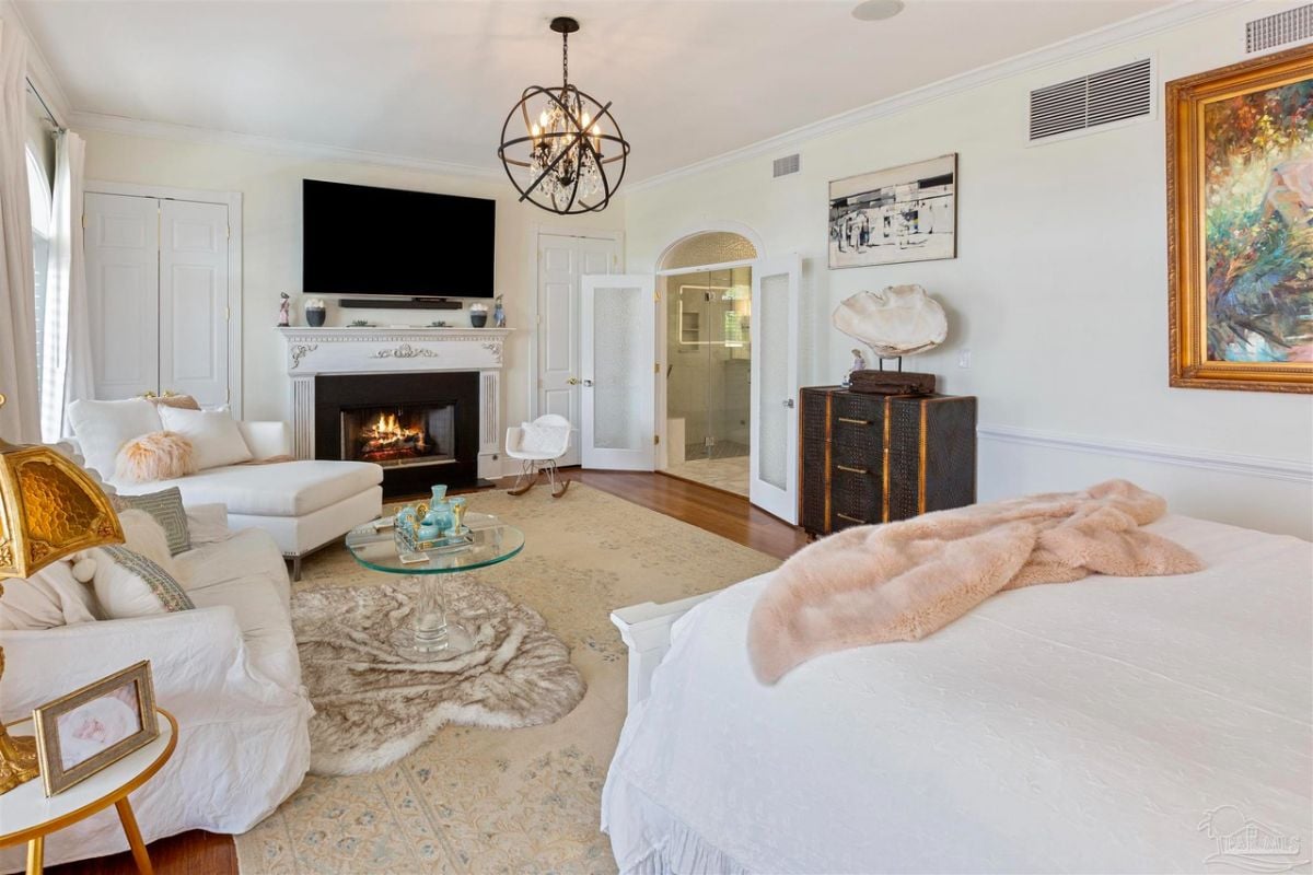 Master's bedroom