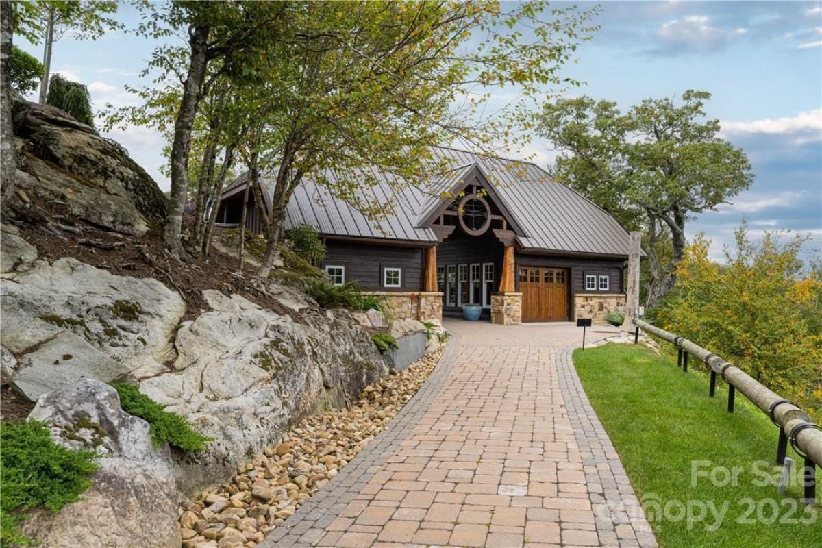 Quest house
