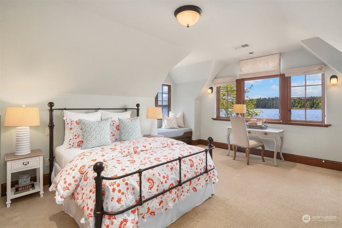 Another bedroom