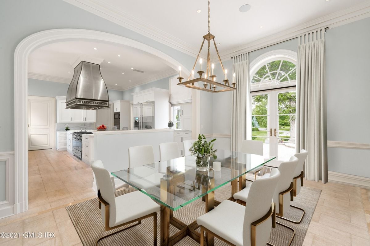 Another dining area