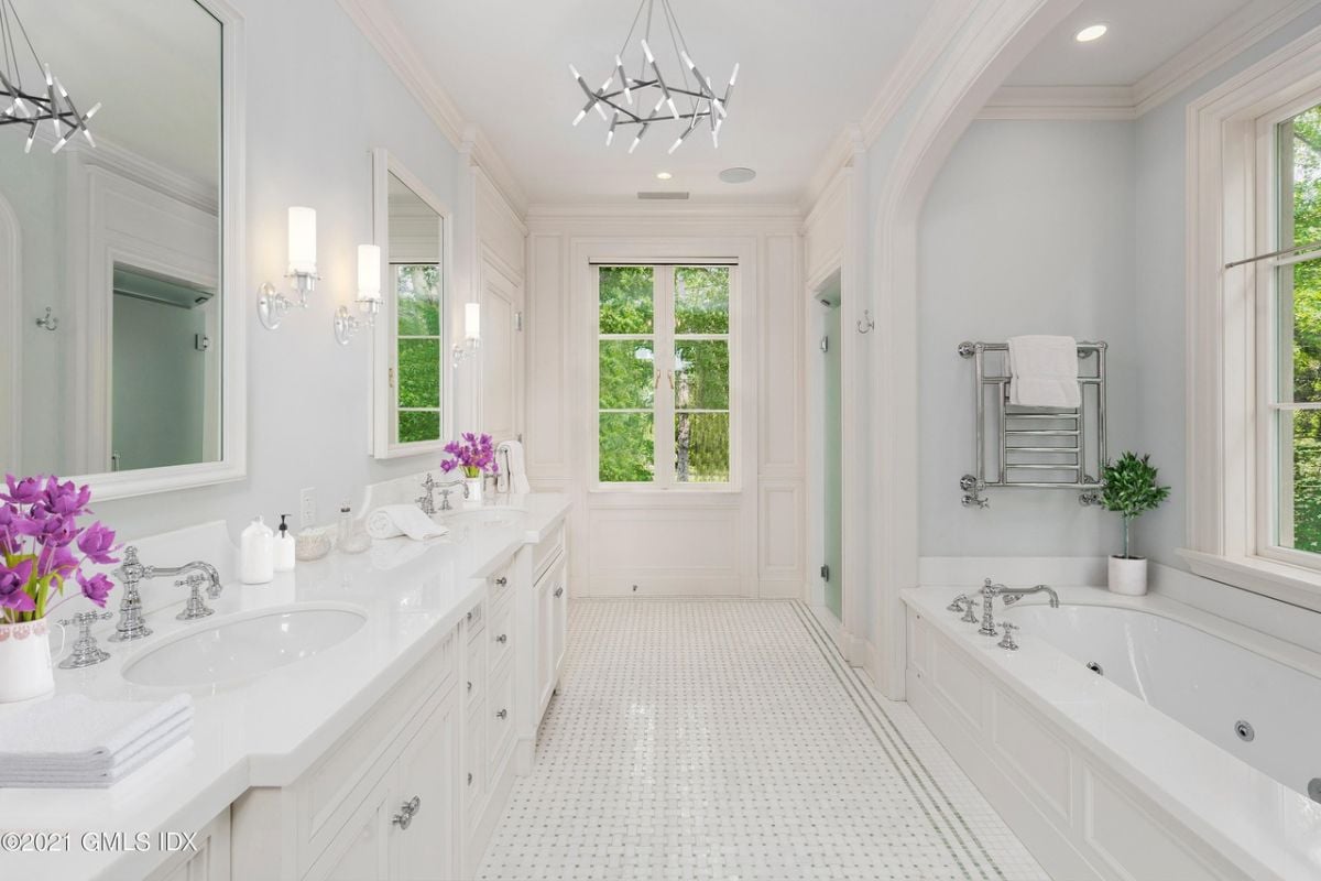 Bathtub