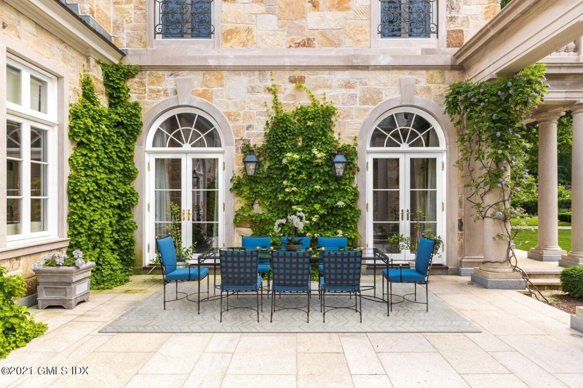 Outdoor dining area.