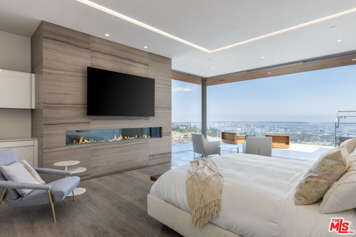 Master's bedroom