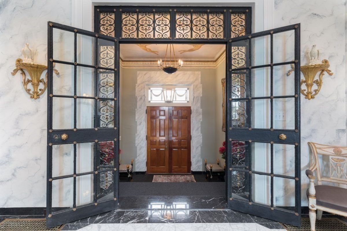 Entrance door