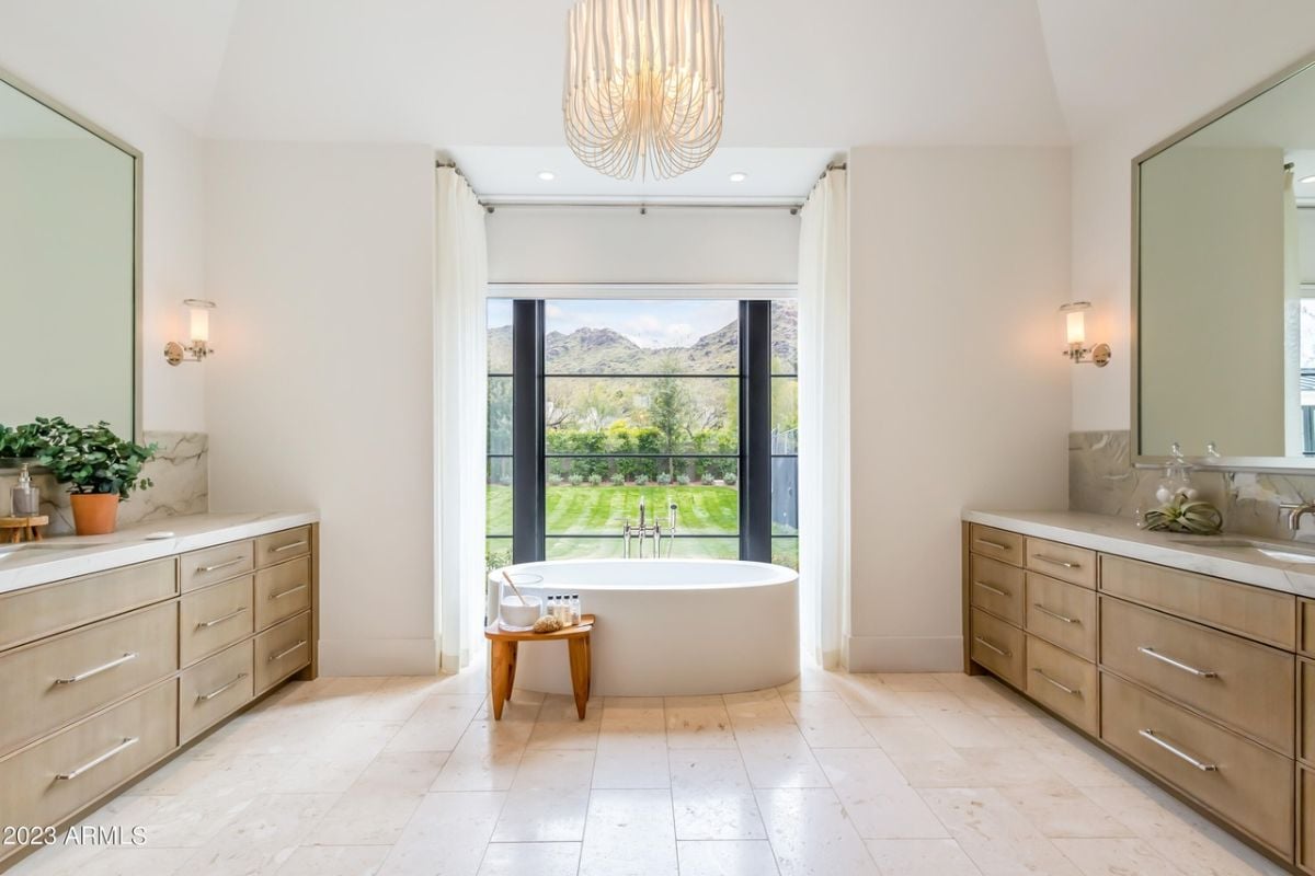 Bathtub