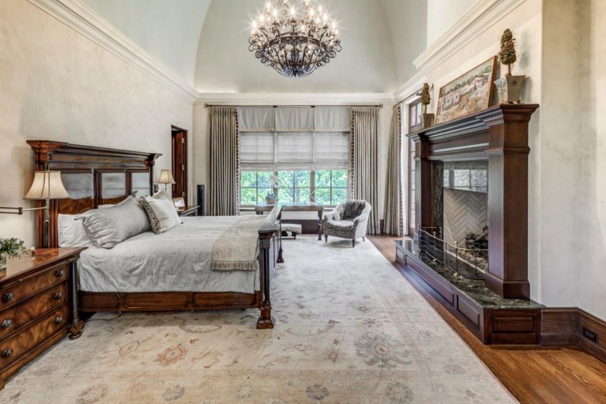 Master's bedroom