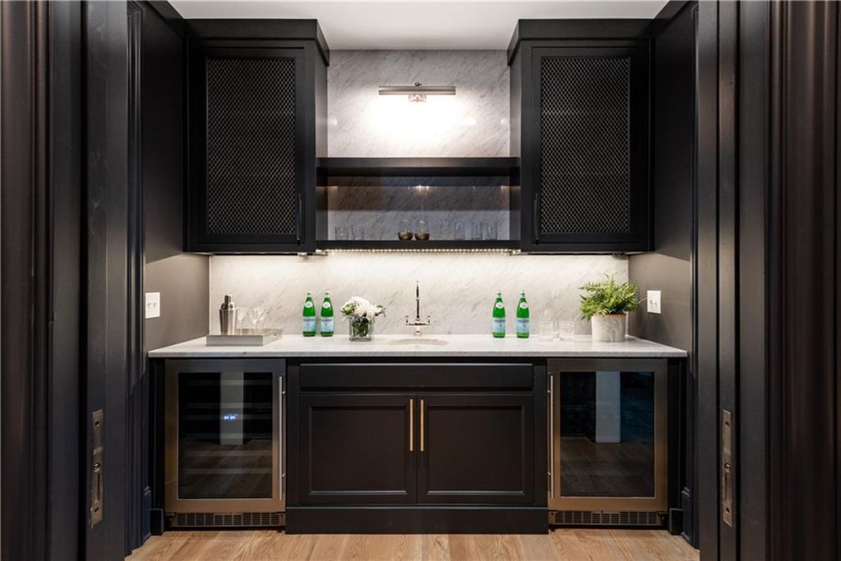 Kitchen sink