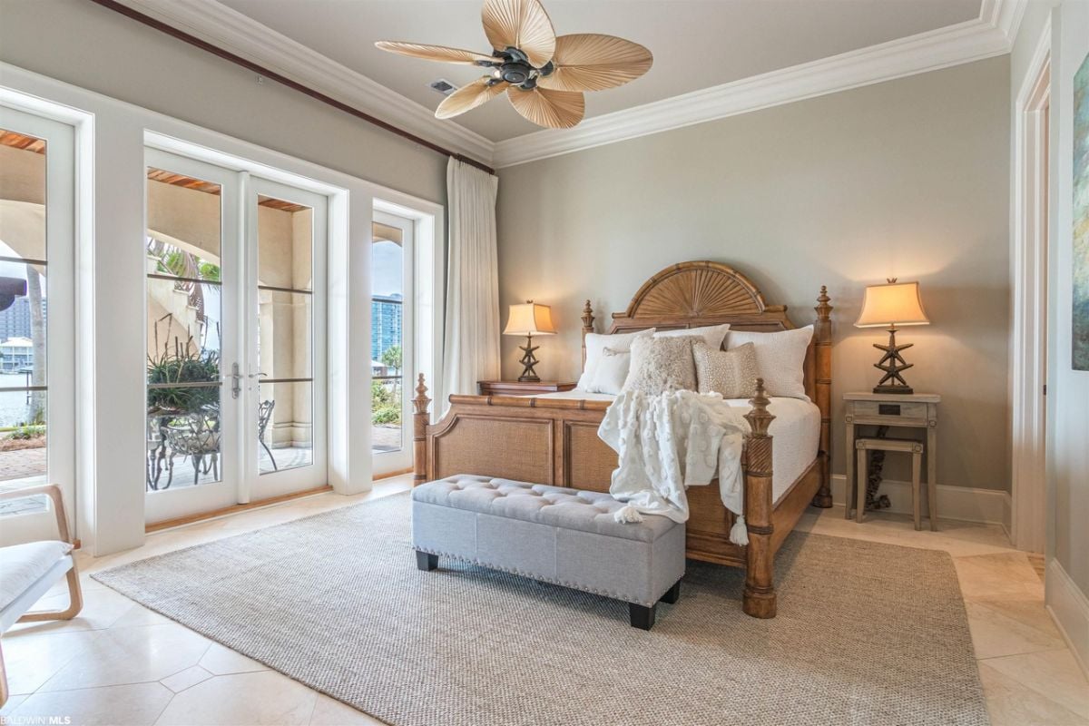 Second bedroom