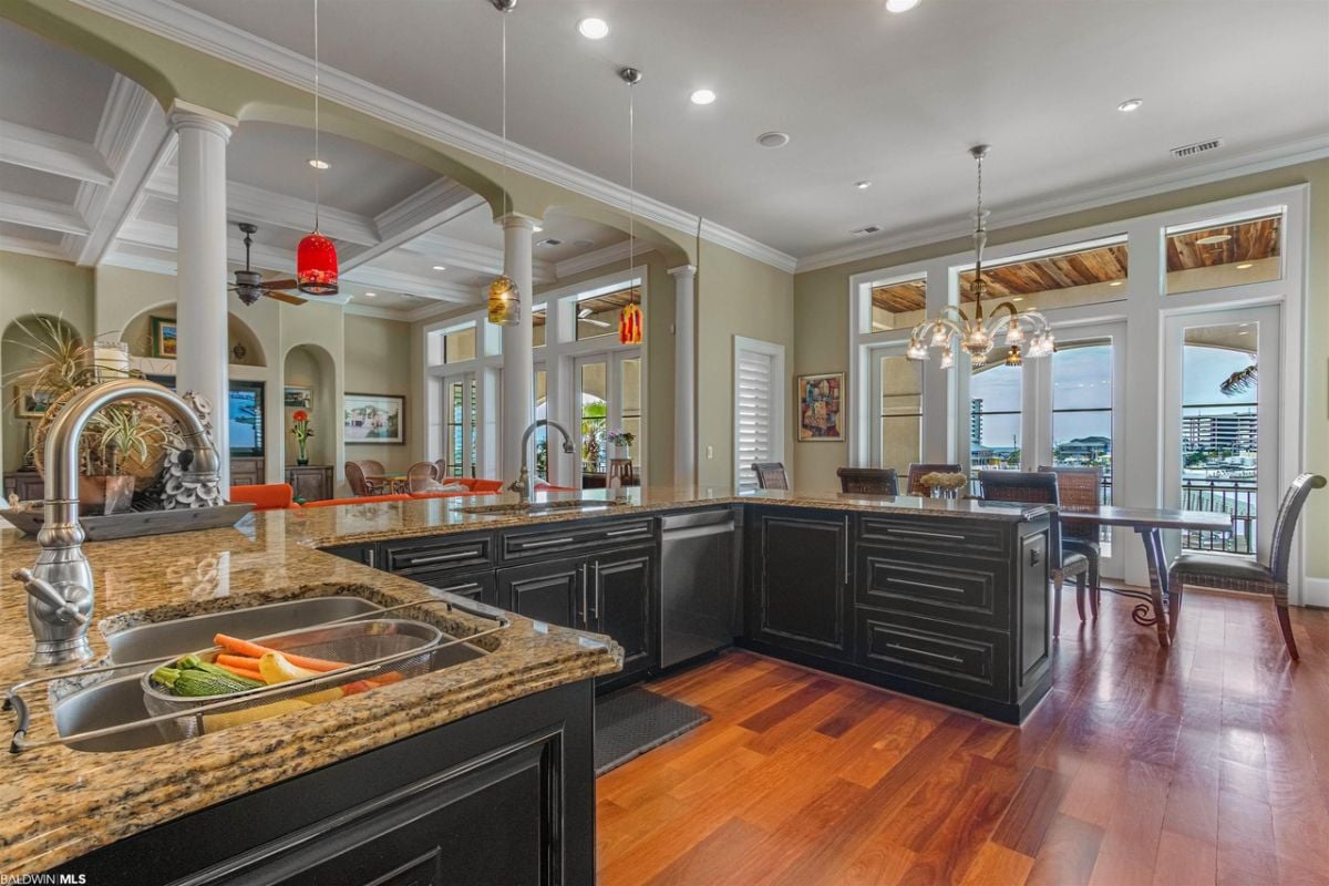 Kitchen sink