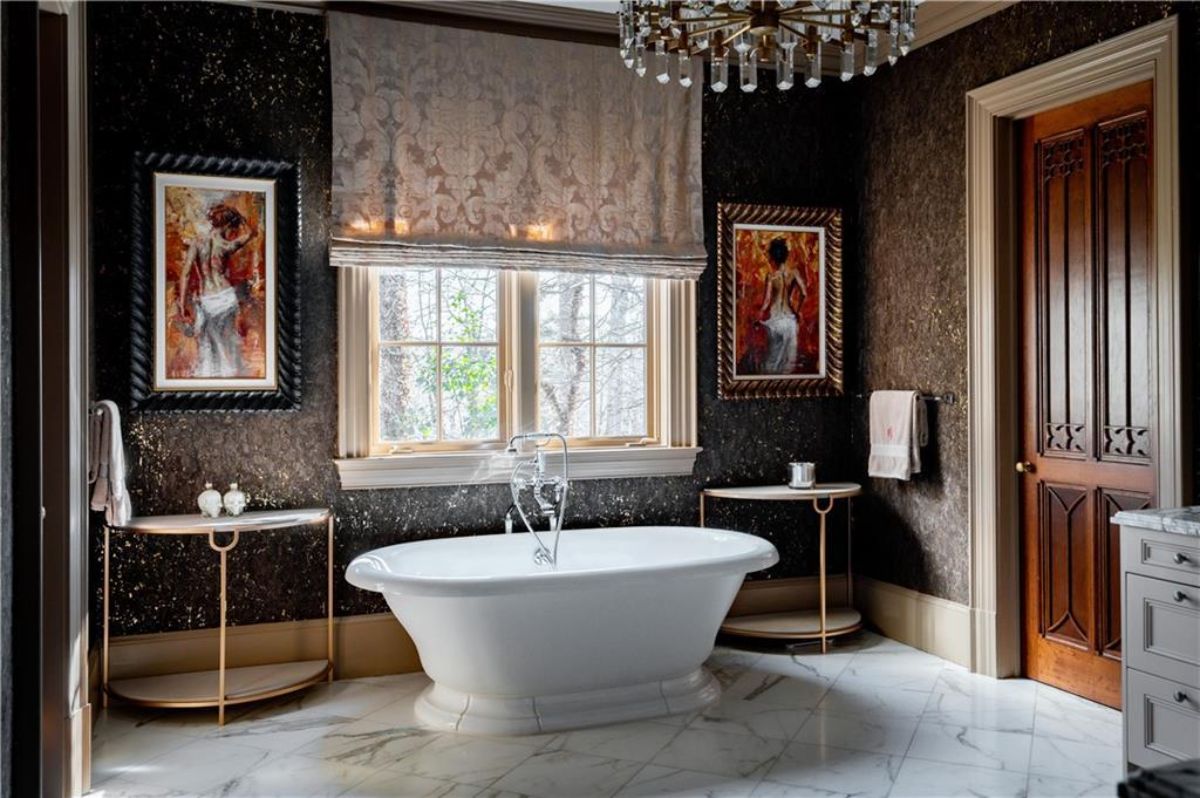 Bathtub