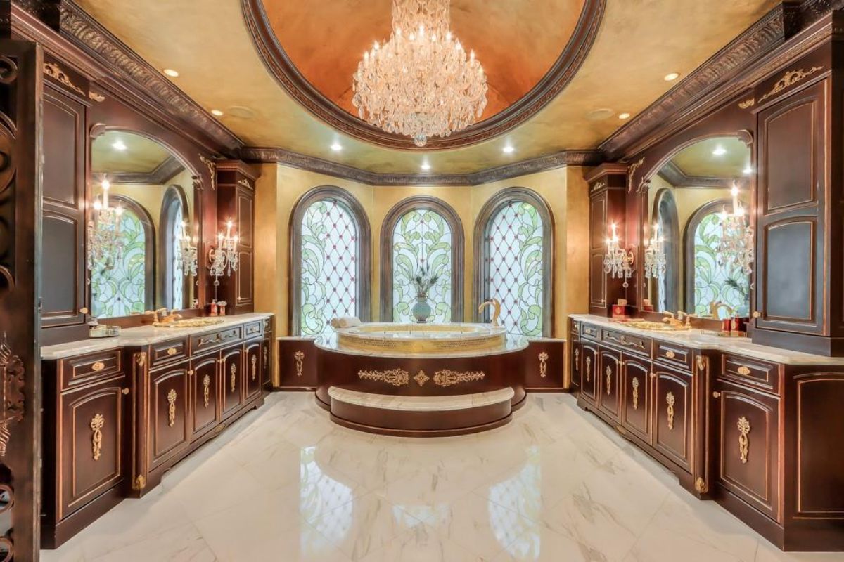 Bathtub
