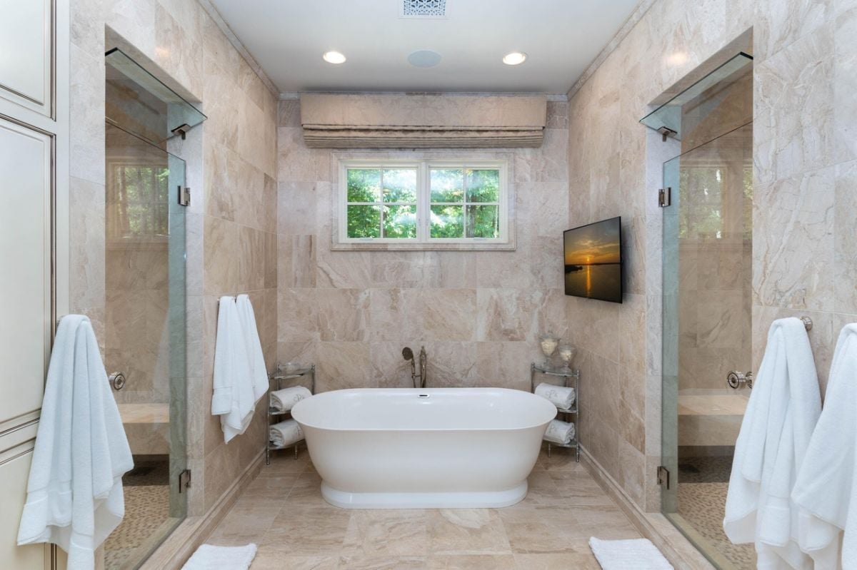 Bathtub