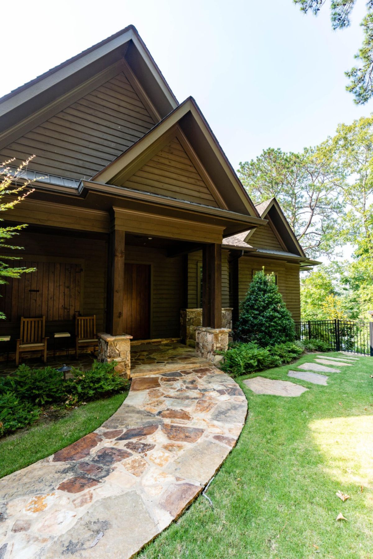 Guest's house