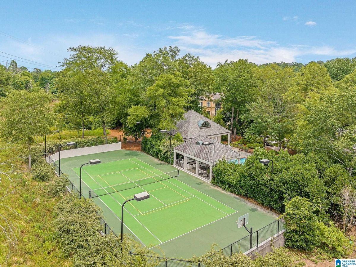 Tennis court